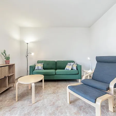 New Cute At Beach. Apartment